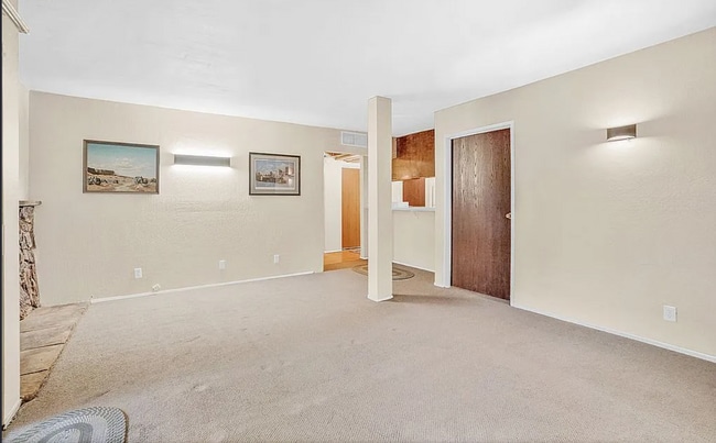 Photo - 1000 Beck St