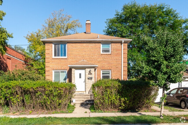 Building Photo - 209 Kedzie St Unit Apartment #2
