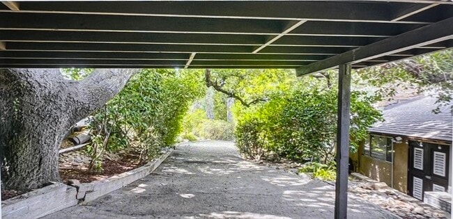 Photo - 2105 Via Venado St Unit LARGEFURNISHEDADU