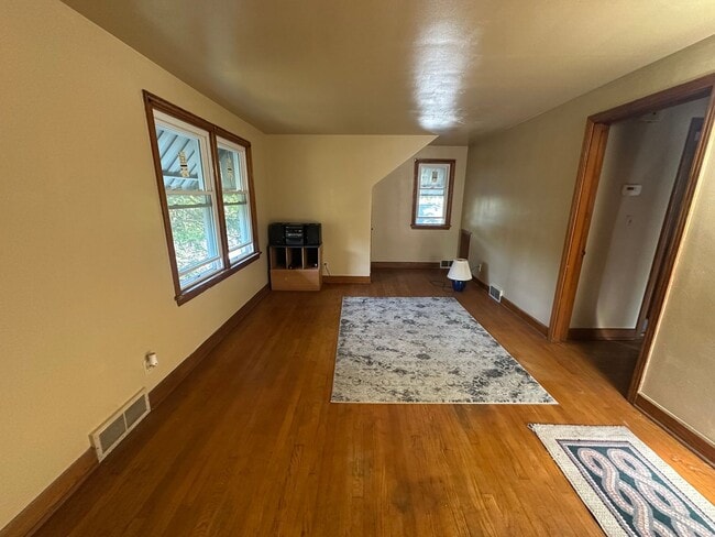 Photo - 644 W Judson Ave