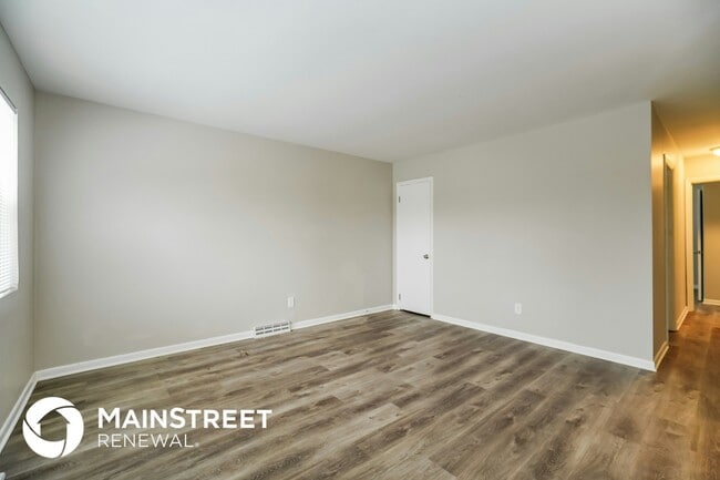 Photo - 2832 Azelda St