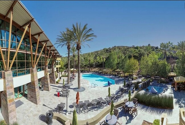 Club house view - 24212 Nobe St