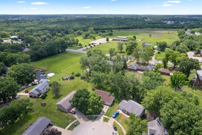 Photo - 2834 SE Glenside Ct