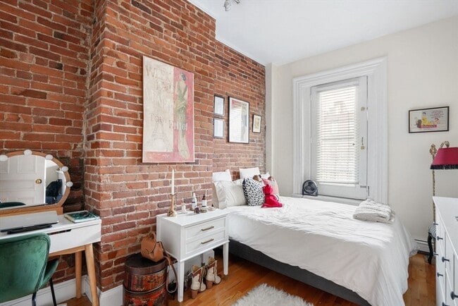 Photo - 337 Beacon St Unidad 8
