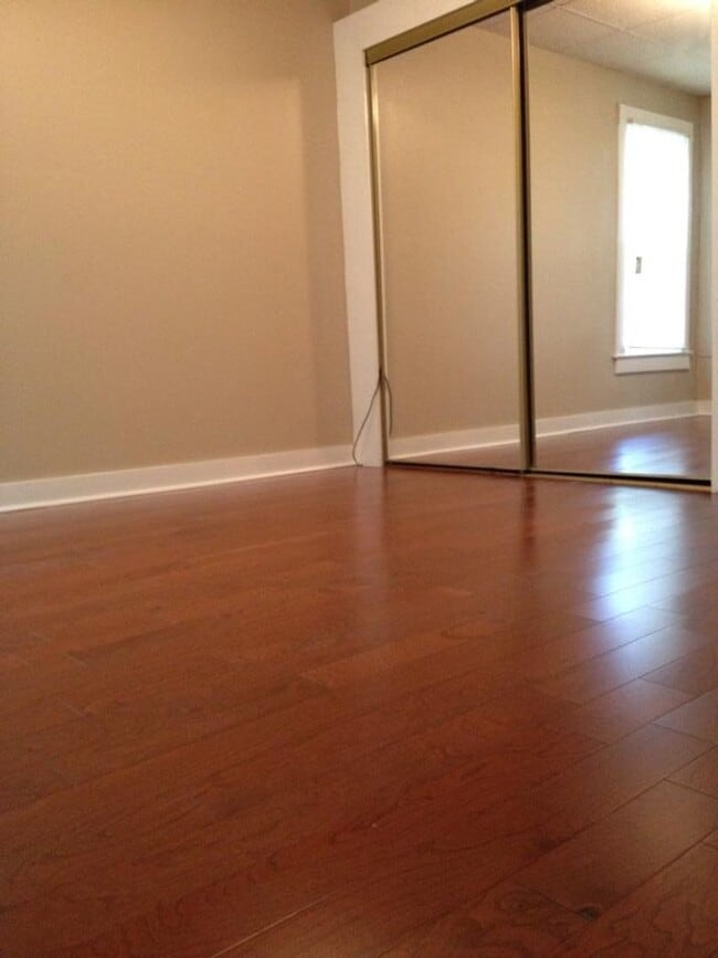 Photo - 422 N 1st St