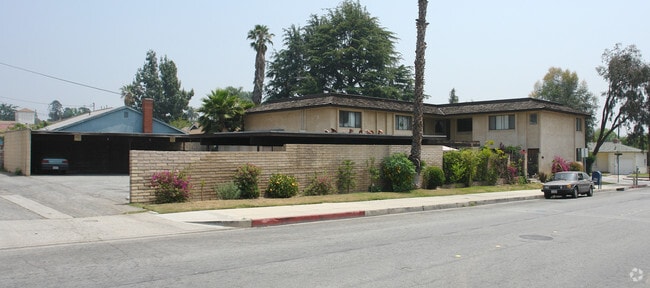 Photo - Magnolia Apartments