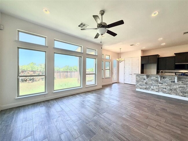 Photo - 704 Gunning Cove