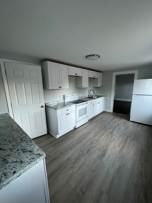 Photo - 24 Church St