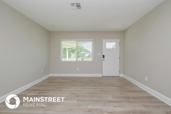 Photo - 5510 93rd Ave N