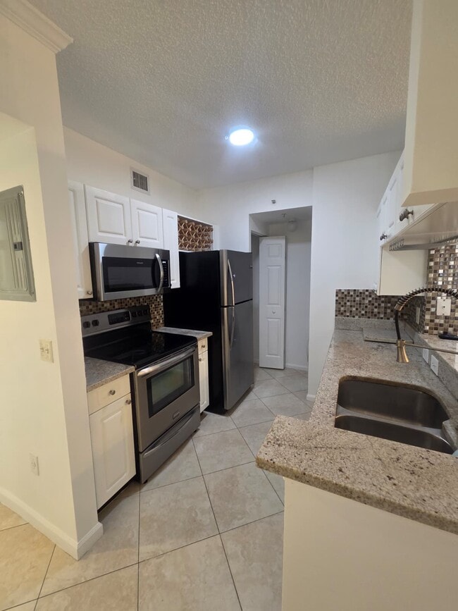 Photo - 17100 N Bay Rd Unit 1311