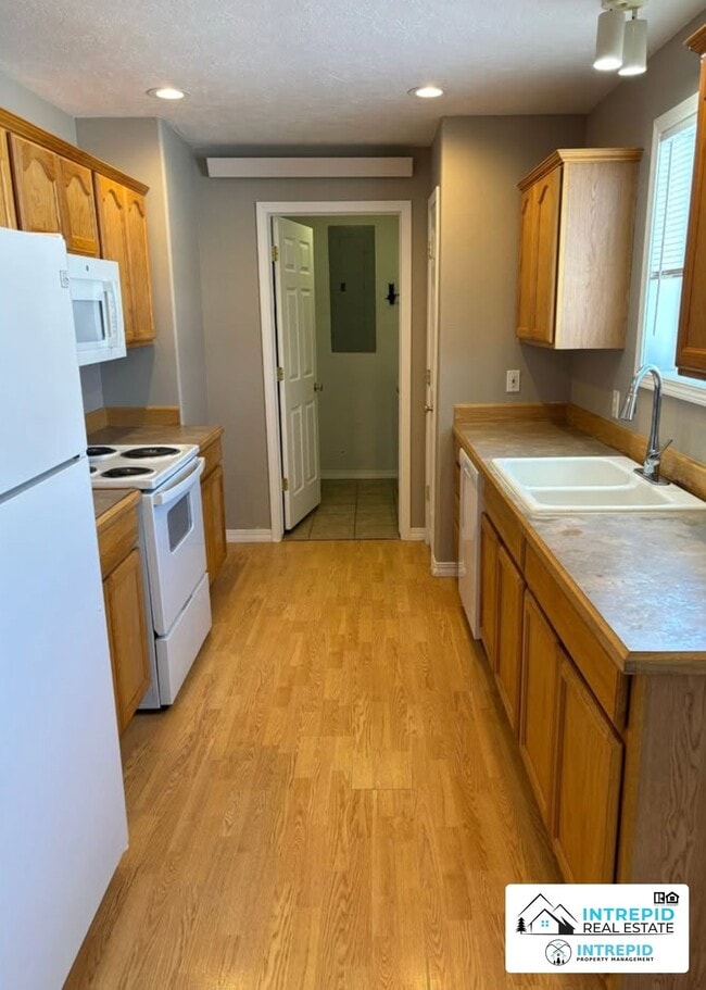Photo - 180 Scrub Oak Dr