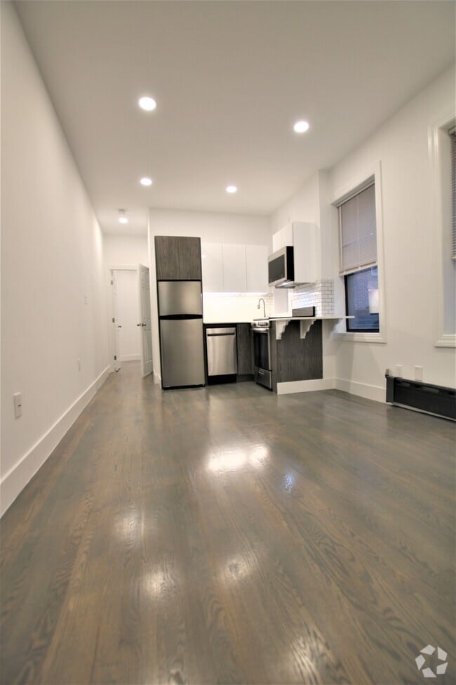 Building Photo - 22 Phillips St Rental