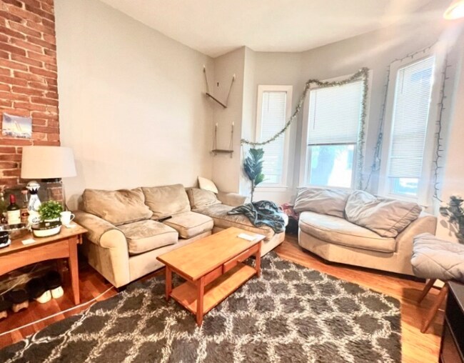 Photo - 218 Columbia St Townhome