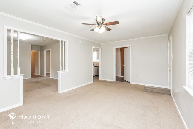 Photo - 205 Walnut St