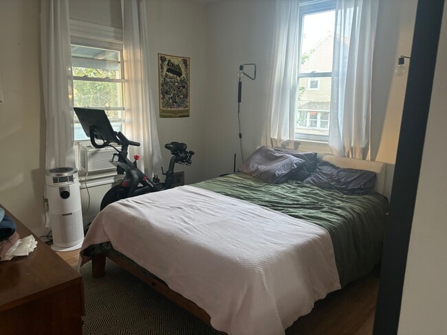 Photo - 7 Bond St Unit 2