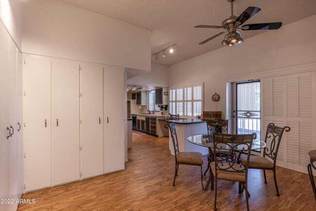 Photo - 10638 W Sequoia Dr