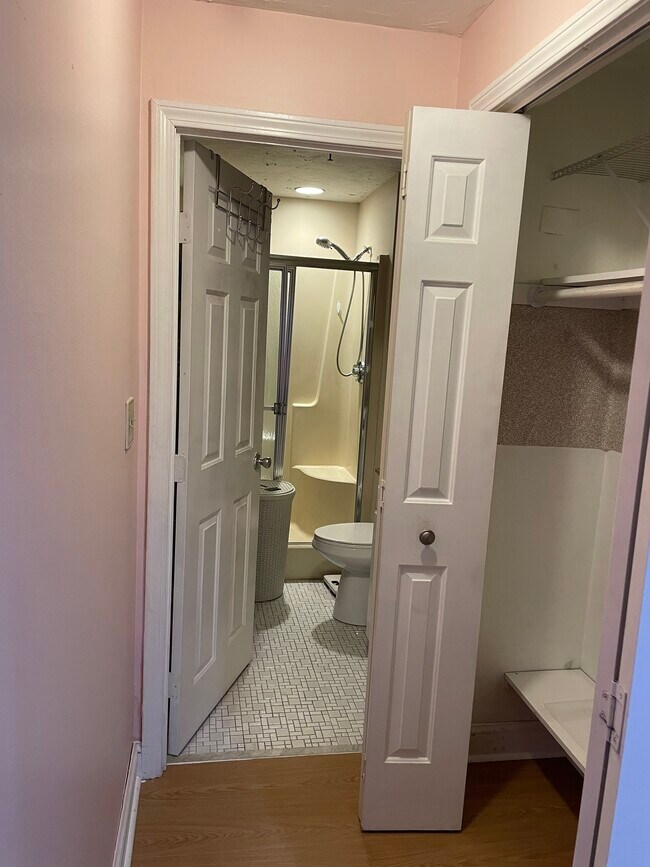 Master Bedroom- bathroom - 230 Willard St Unit 108