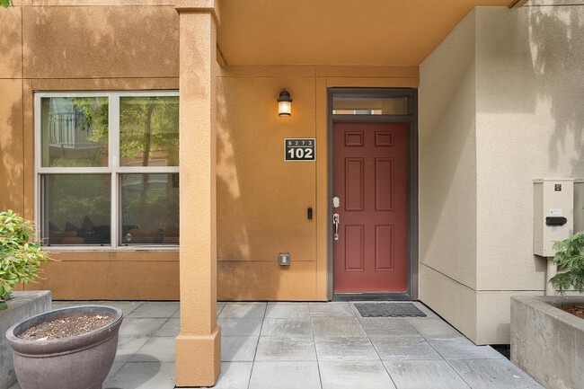 Building Photo - 6273 NE Carillion Dr Rental