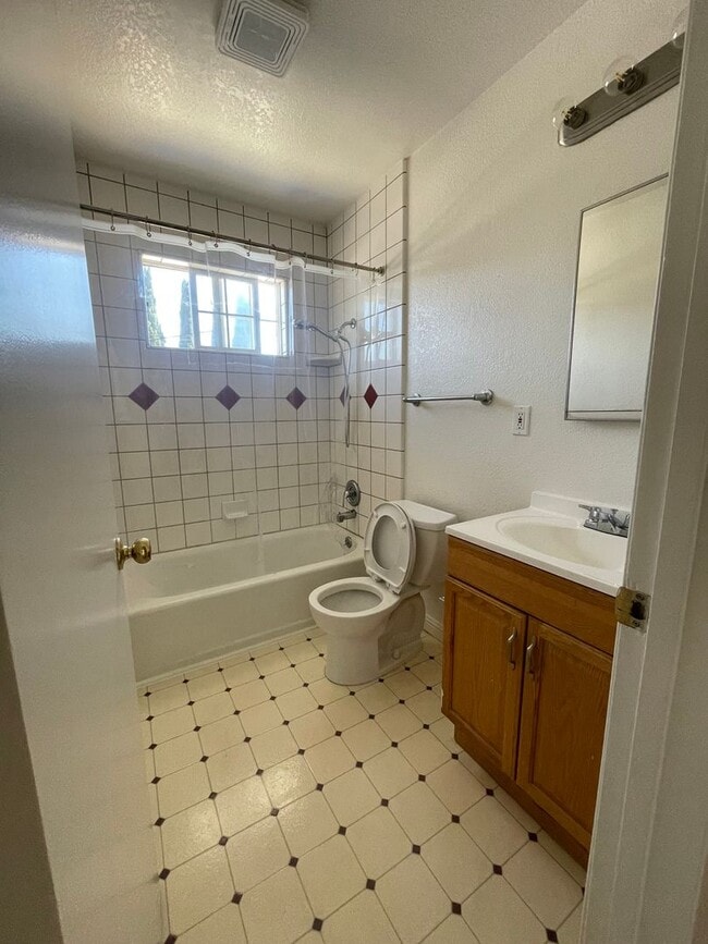 Photo - 2206 Deborah Dr Unit D