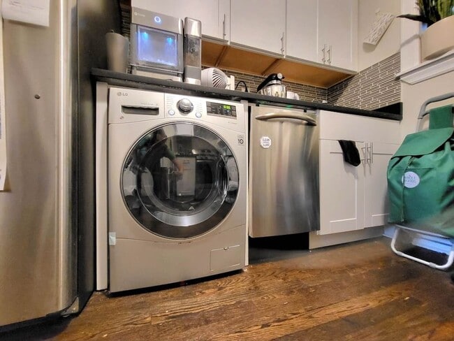 Photo - 1056 W Lill Ave Unidad A04W