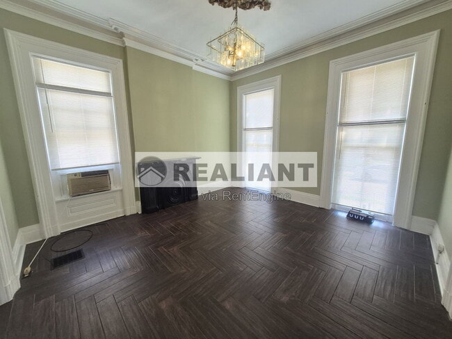 716 Lewis St Unit 2