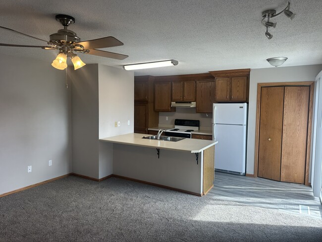 3108 Mohawk Dr Unit 4