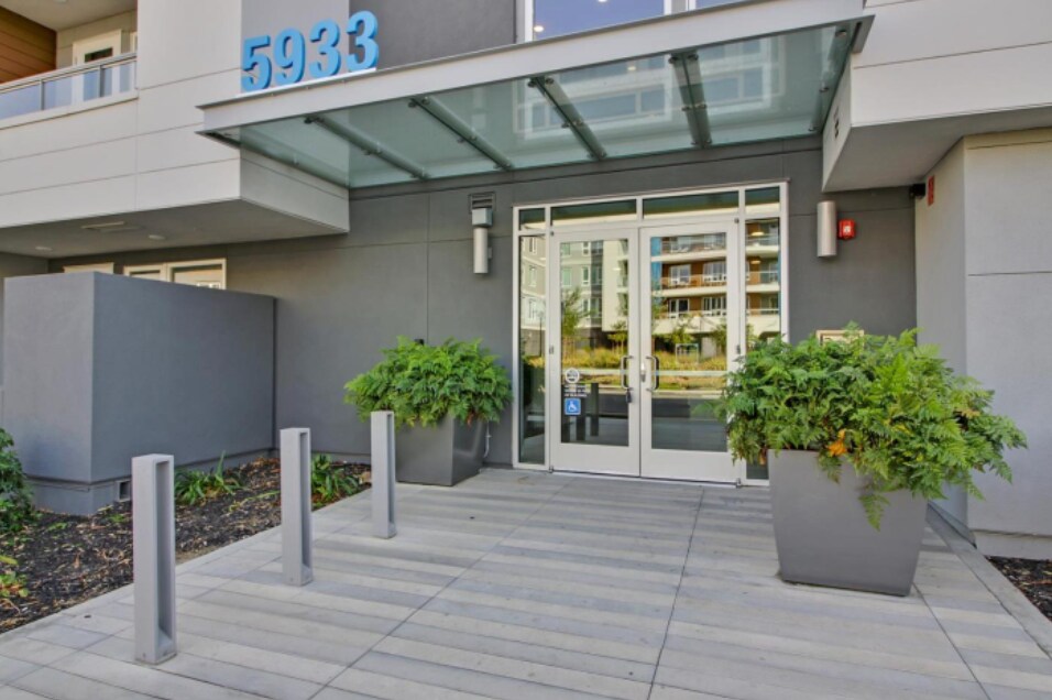 Photo - 5933 Sunstone Drive, Unit 402