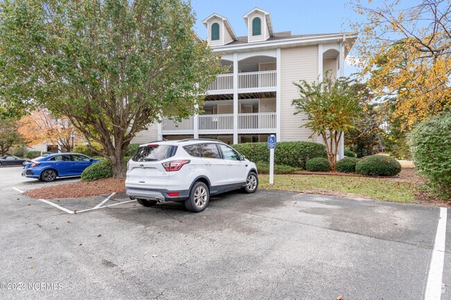 Building Photo - 3350 Club Villas Dr Unit # 305 Rental