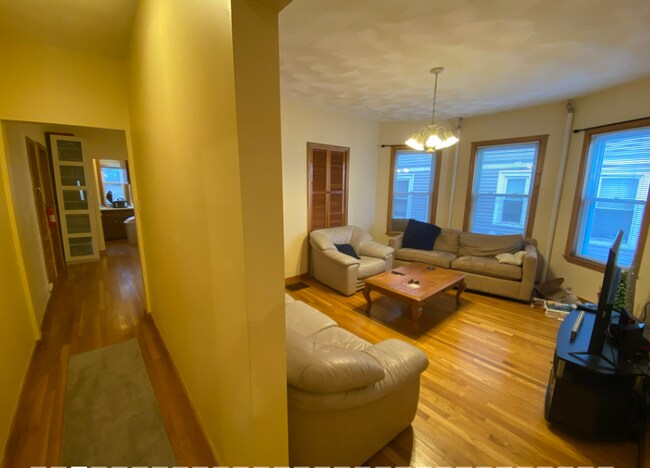 Photo - 35 Hancock St Unit 1