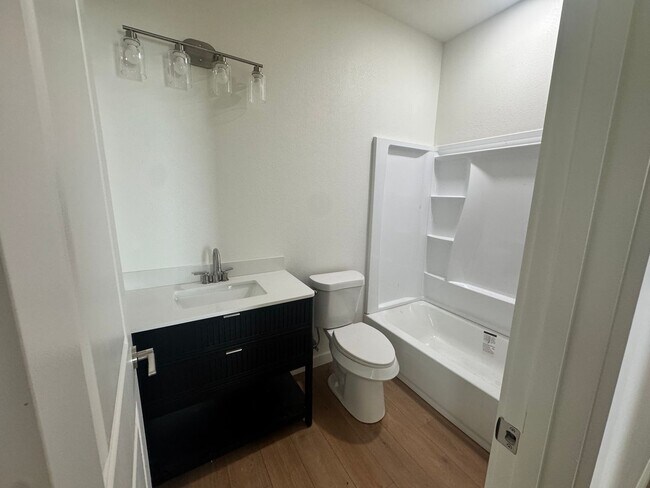 Photo - AVAILABLE NOW!- New Construction Rental in SW Ardmore!