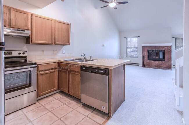 Photo - Great 2 Bedroom, 1.5 Bathroom Condo in For...
