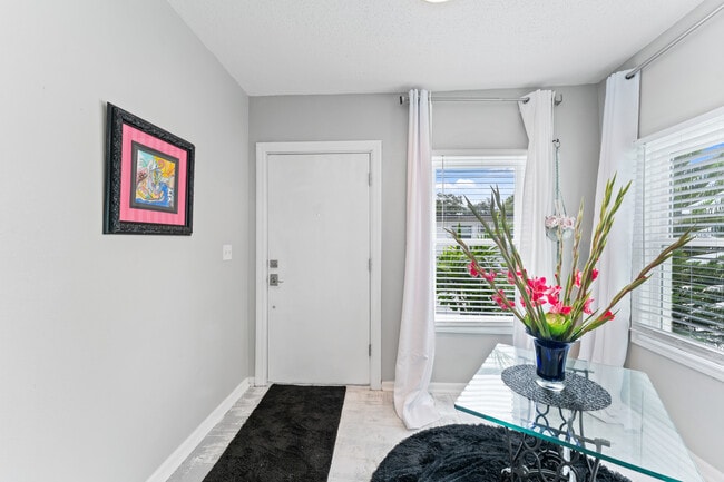 entrance room - 914 8th St N Unit STUDIO