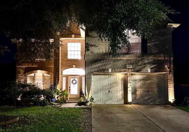 Photo - 210 Windrift Ct