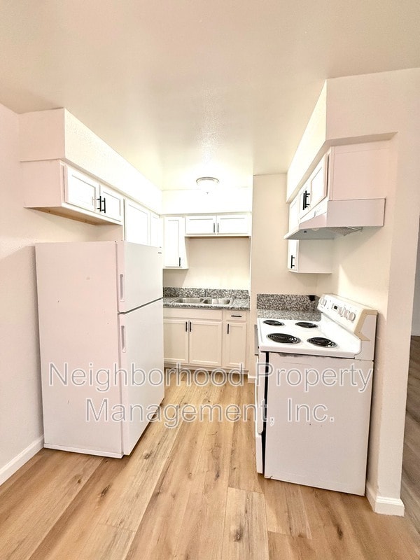 Photo - 1429 E Cambridge Ave