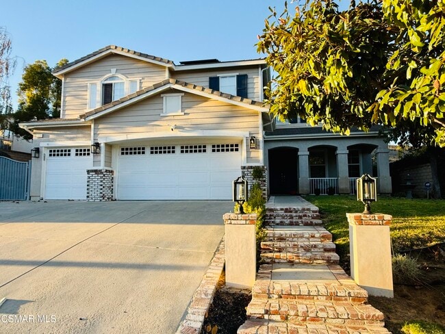 Building Photo - 2339 Rudolph Dr