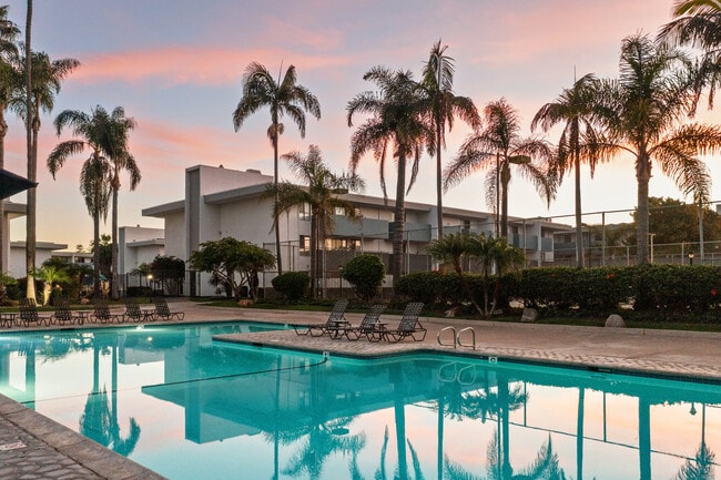 Experience ideal San Diego living when you live at Bay Apartments.