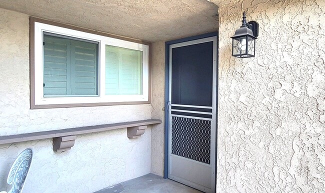 Photo - Townhome - 3 bedrooms + 2.5 bathrooms.  AV...