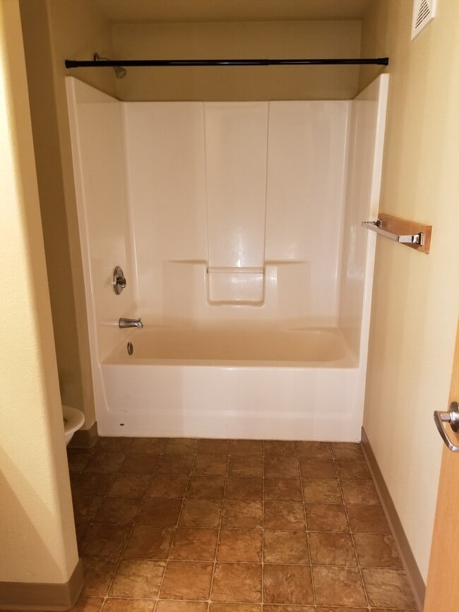 Photo - NE Timberlake Unidad 115-205