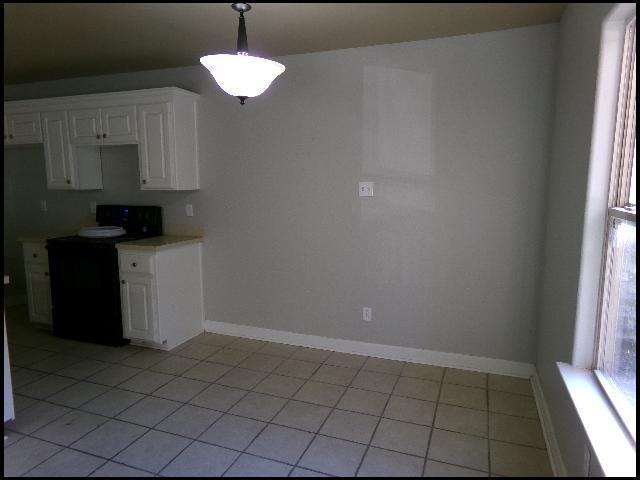 Photo - 266 Glenna Ln