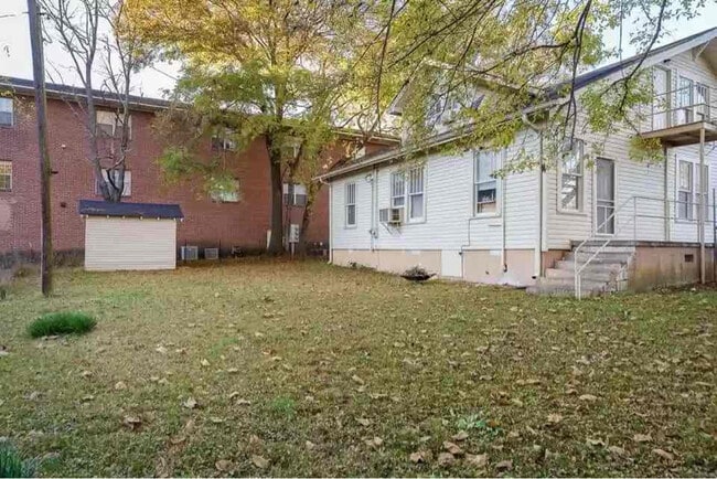 Photo - 135 Gilbert Ct