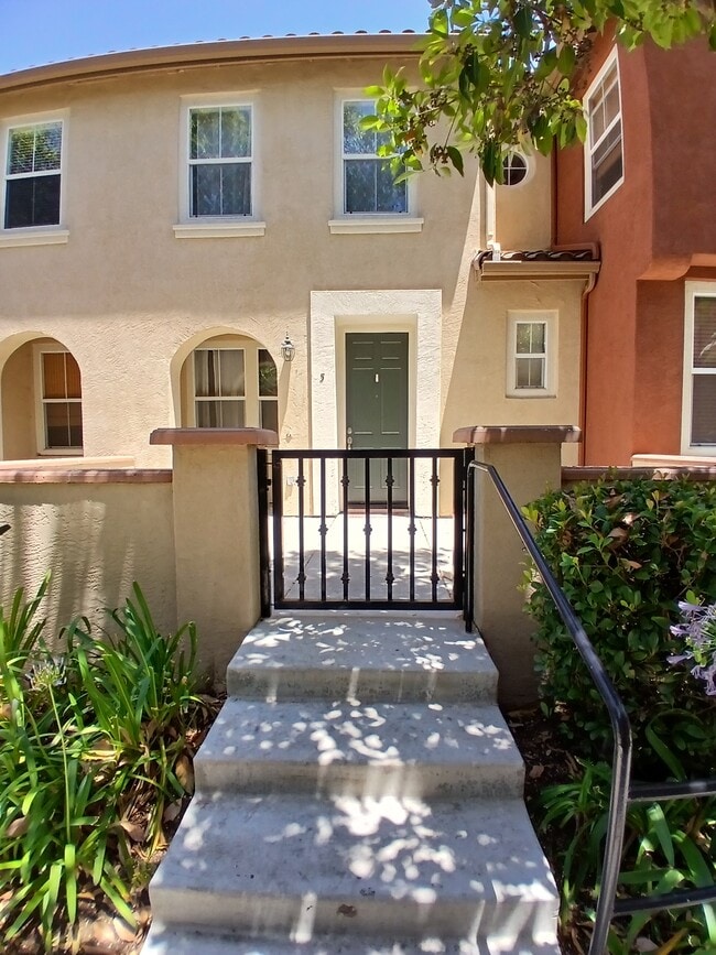 Building Photo - 7860 Via Belfiore Rental