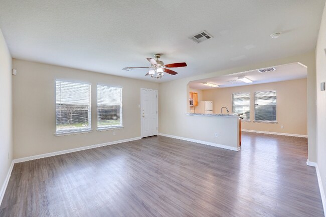 Photo - 1005 Easy Cove