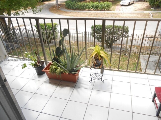 Photo - 1225 NE 124th St Unit 28A