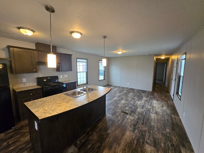 Photo - 6001 E Maple