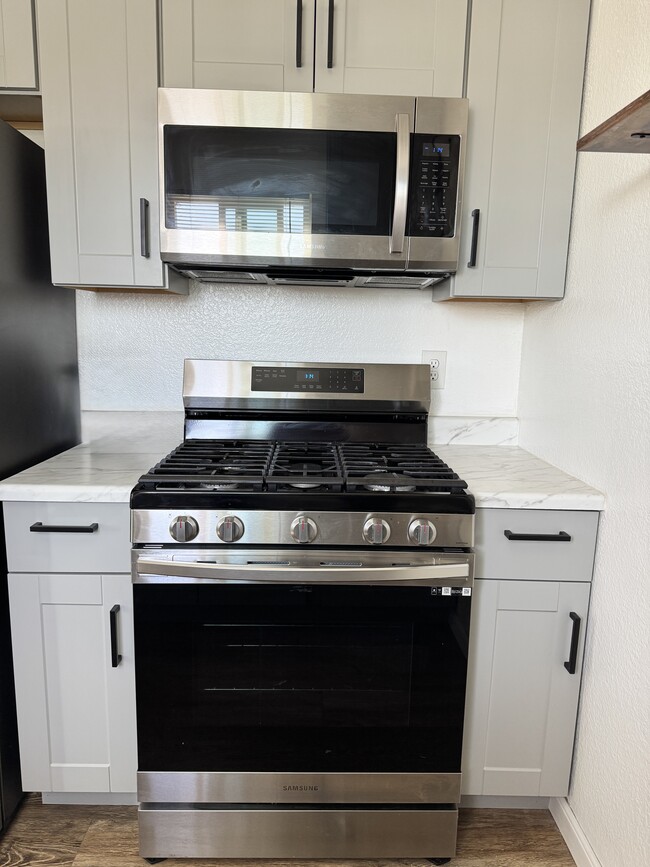 Photo - 3619 43rd St Unidad Apt 6