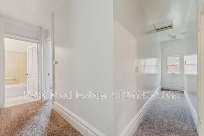 Photo - 310 Juniper St