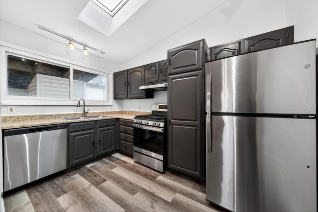 Photo - 2550 Pheasant Dr