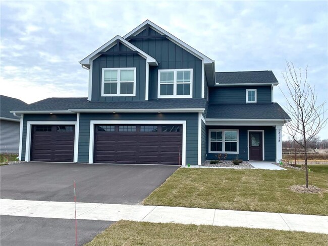 Photo - 13118 ISETTA CIR NE