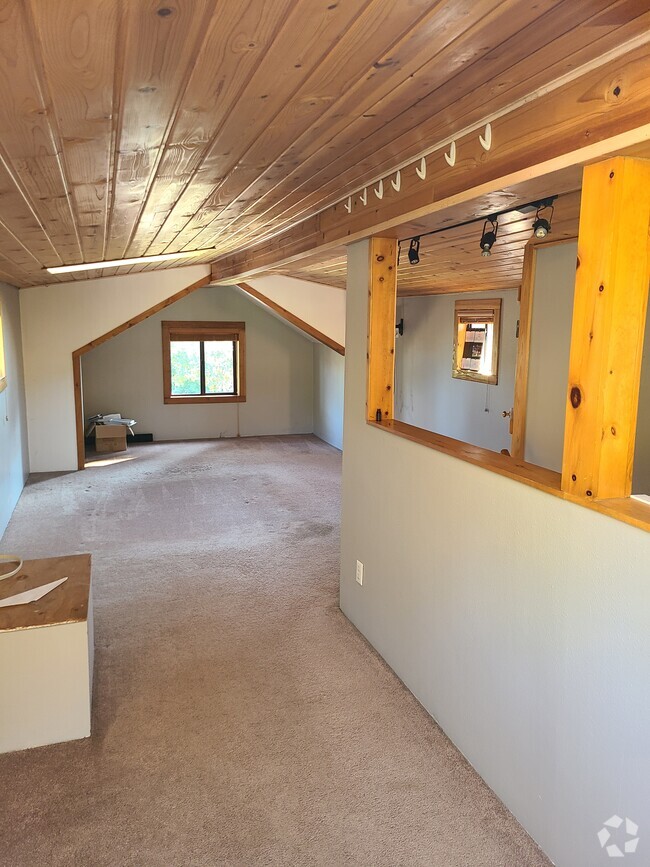 Building Photo - 16427 Front Ave Rental