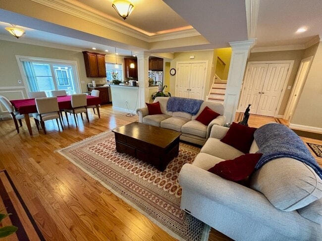 Photo - 122 Forest St